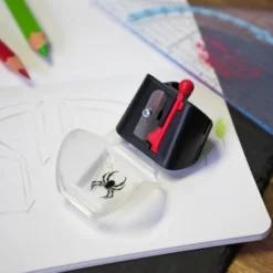 Afia Ponta Curta Black Widow Kum