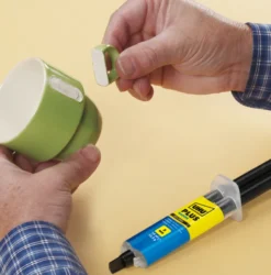 Cola UHU Plus Epoxy Rápida em tubo