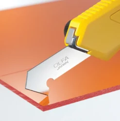 Cortador para Plástico / Laminado OLFA (PC-L)